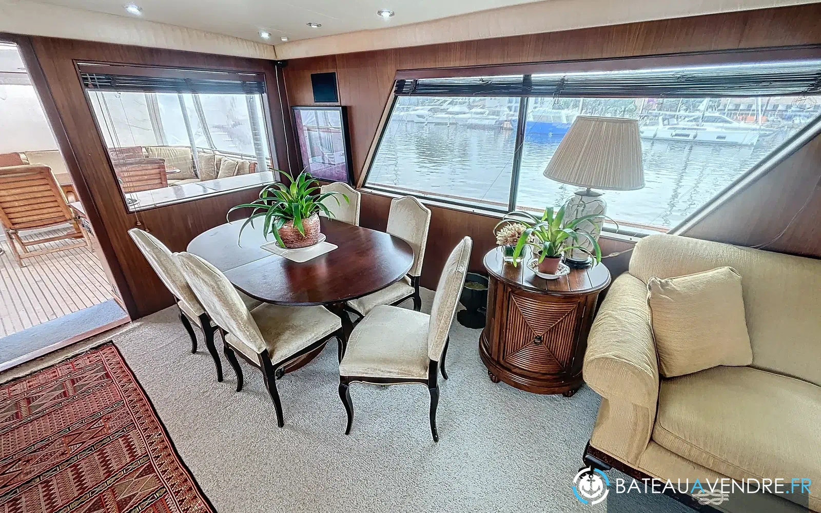 slider 12 Hatteras 85