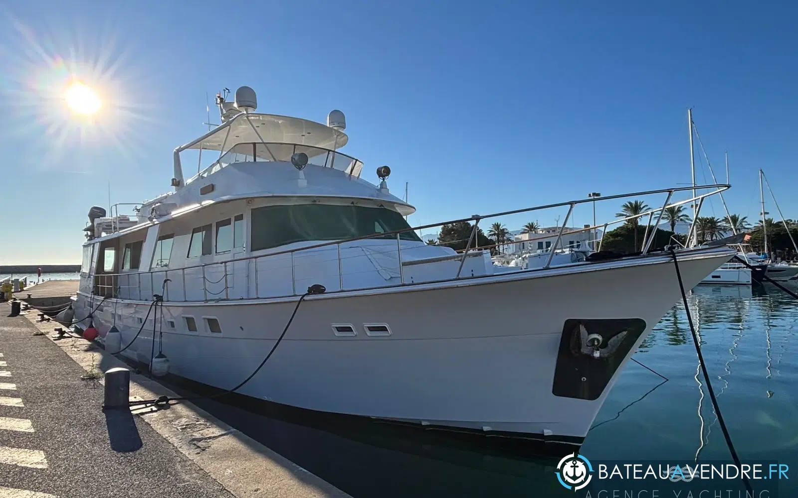 slider 1 Hatteras 85