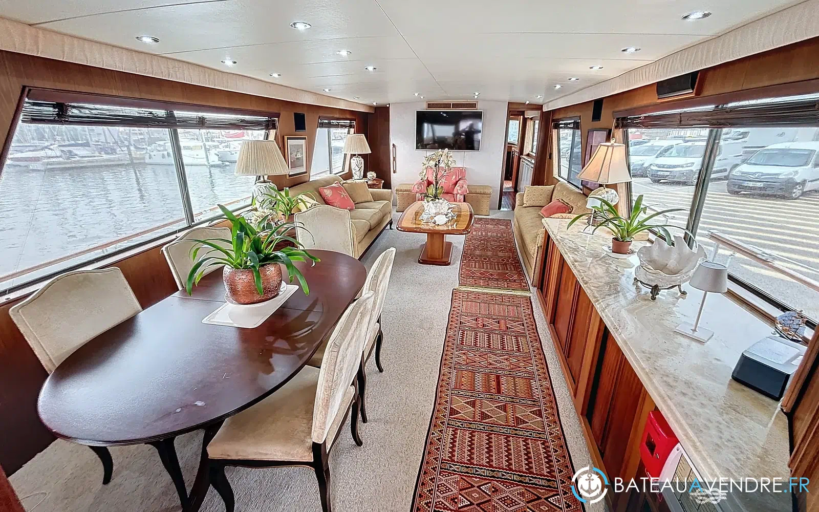 slider 2 Hatteras 85