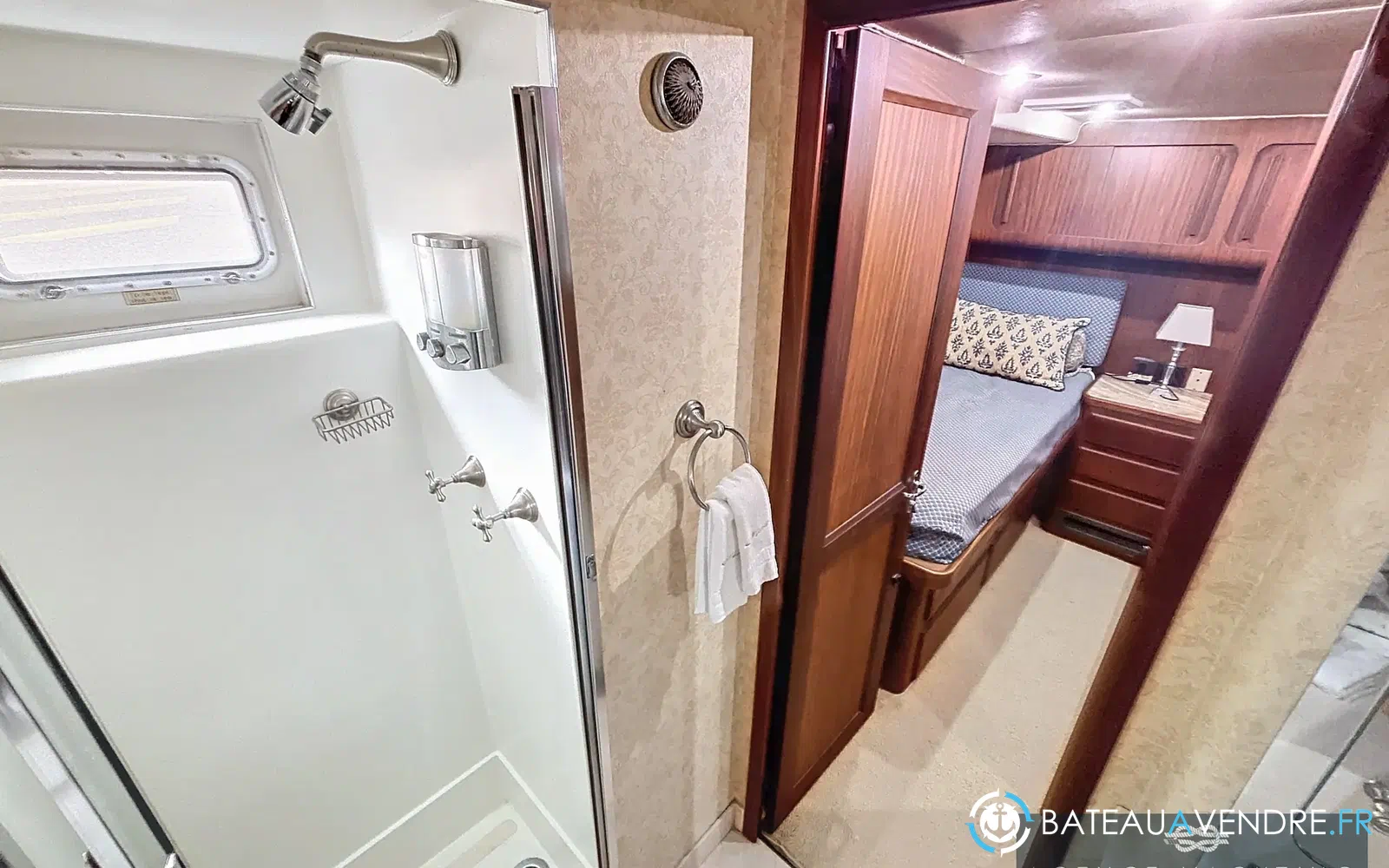 slider 30 Hatteras 85