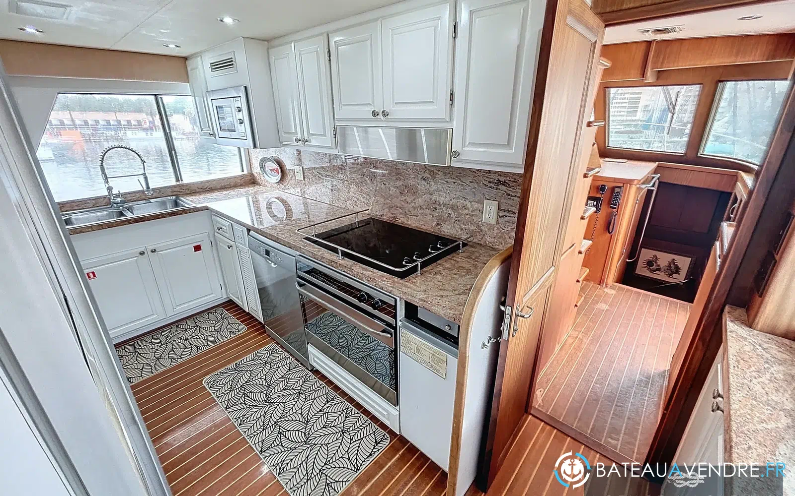 slider 33 Hatteras 85