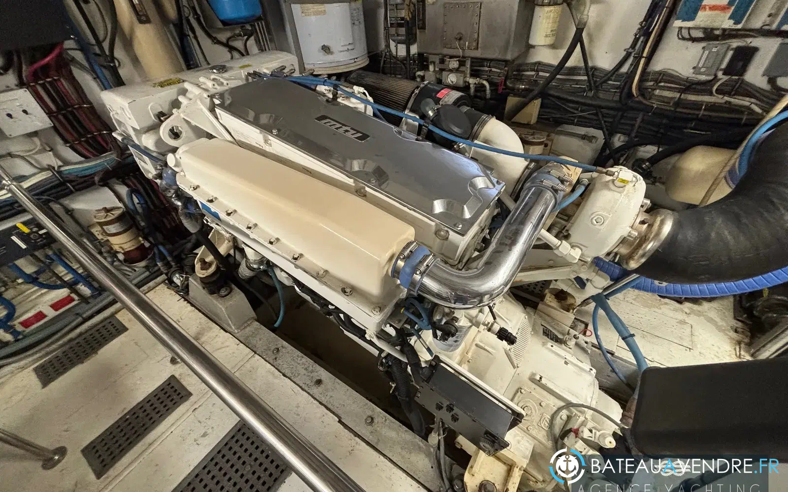 slider 36 Hatteras 85