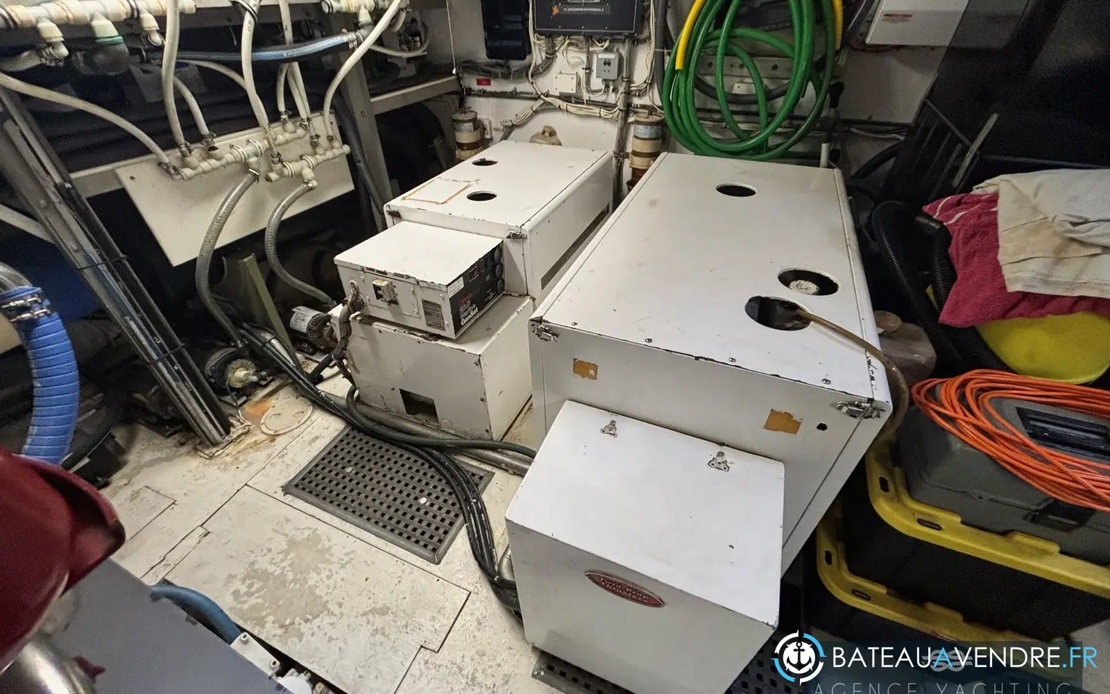 slider 42 Hatteras 85