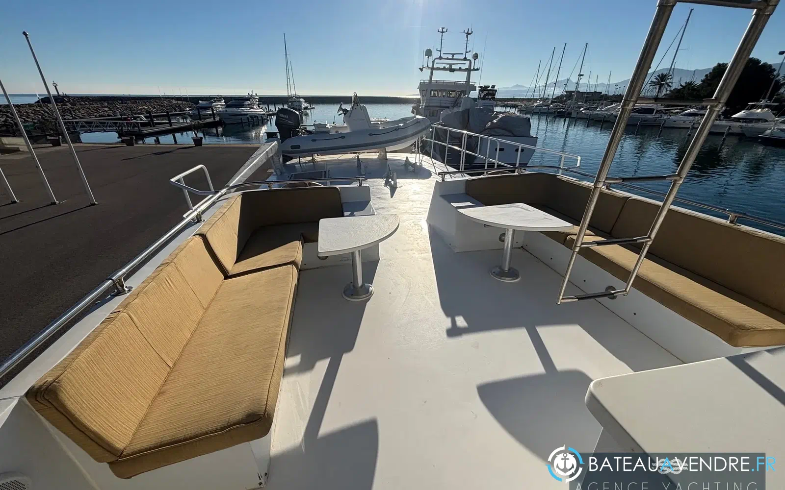 slider 47 Hatteras 85