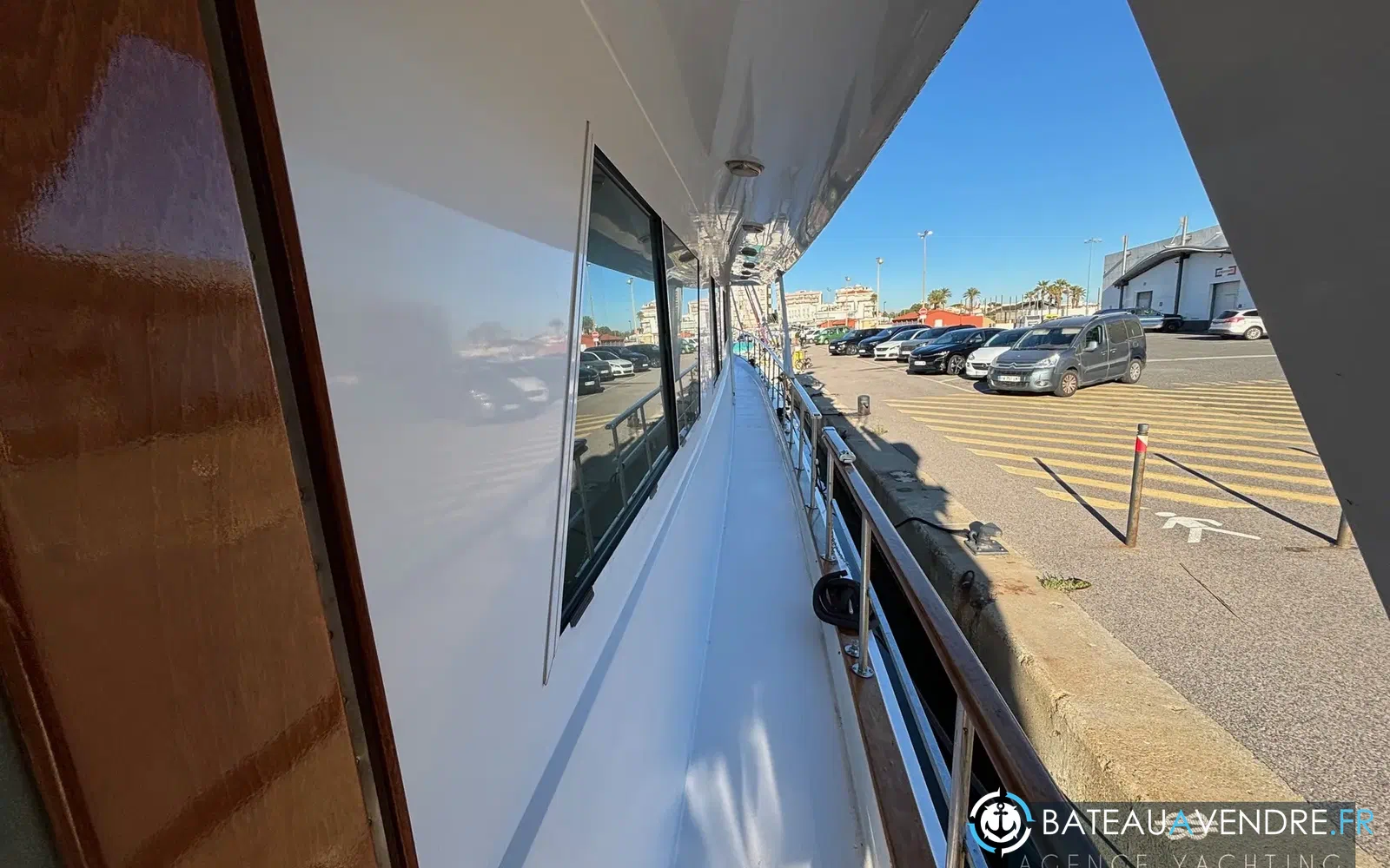 slider 48 Hatteras 85