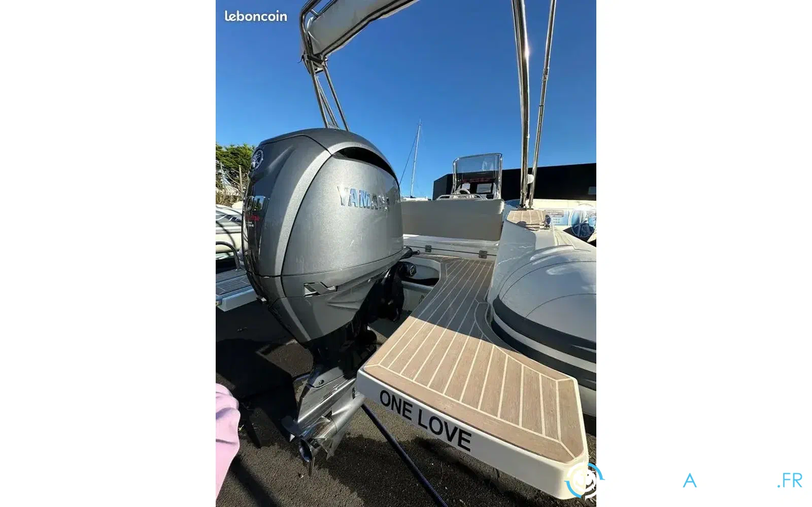 slider 3 Capelli Tempest 700 Open