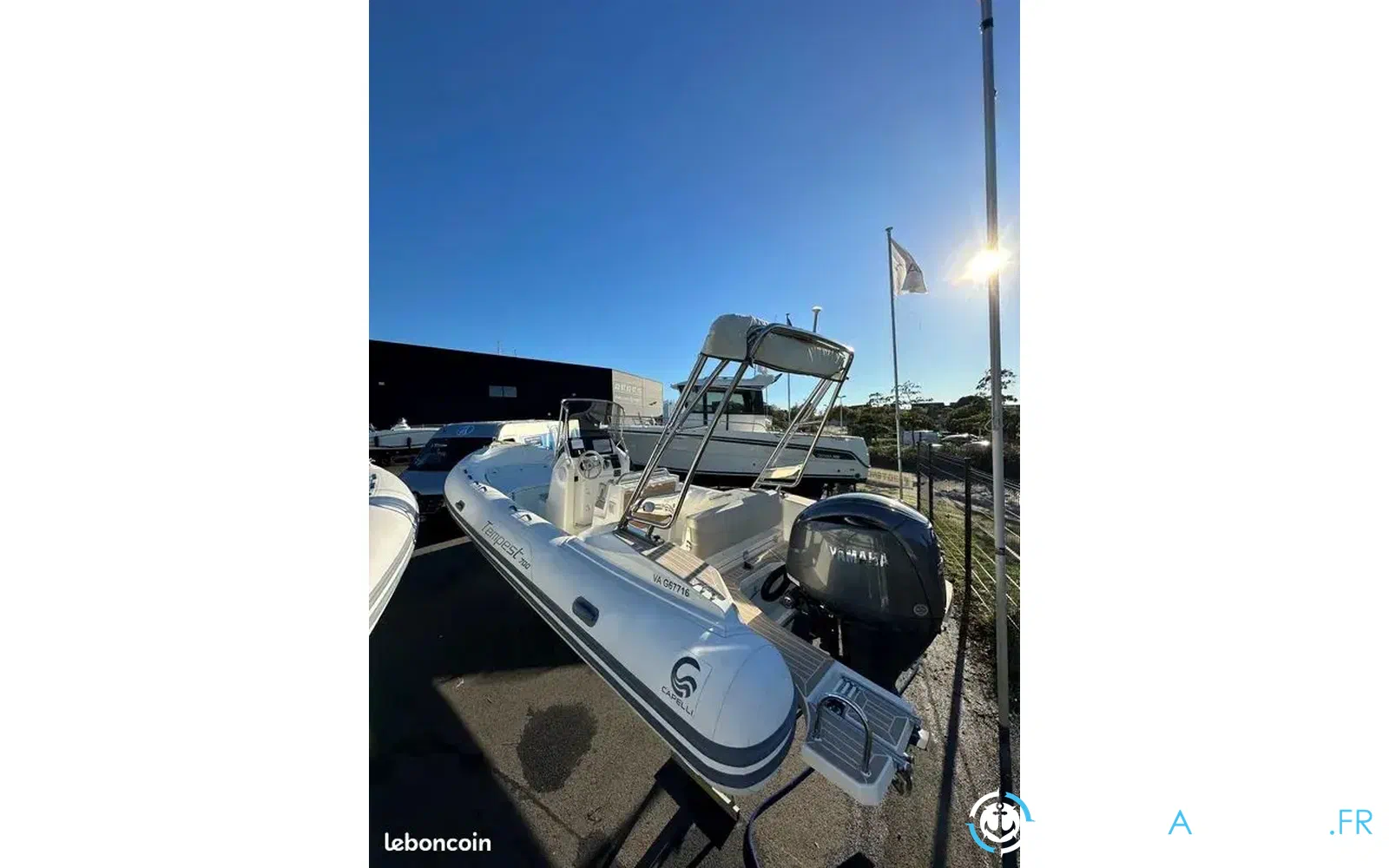 slider 2 Capelli Tempest 700 Open