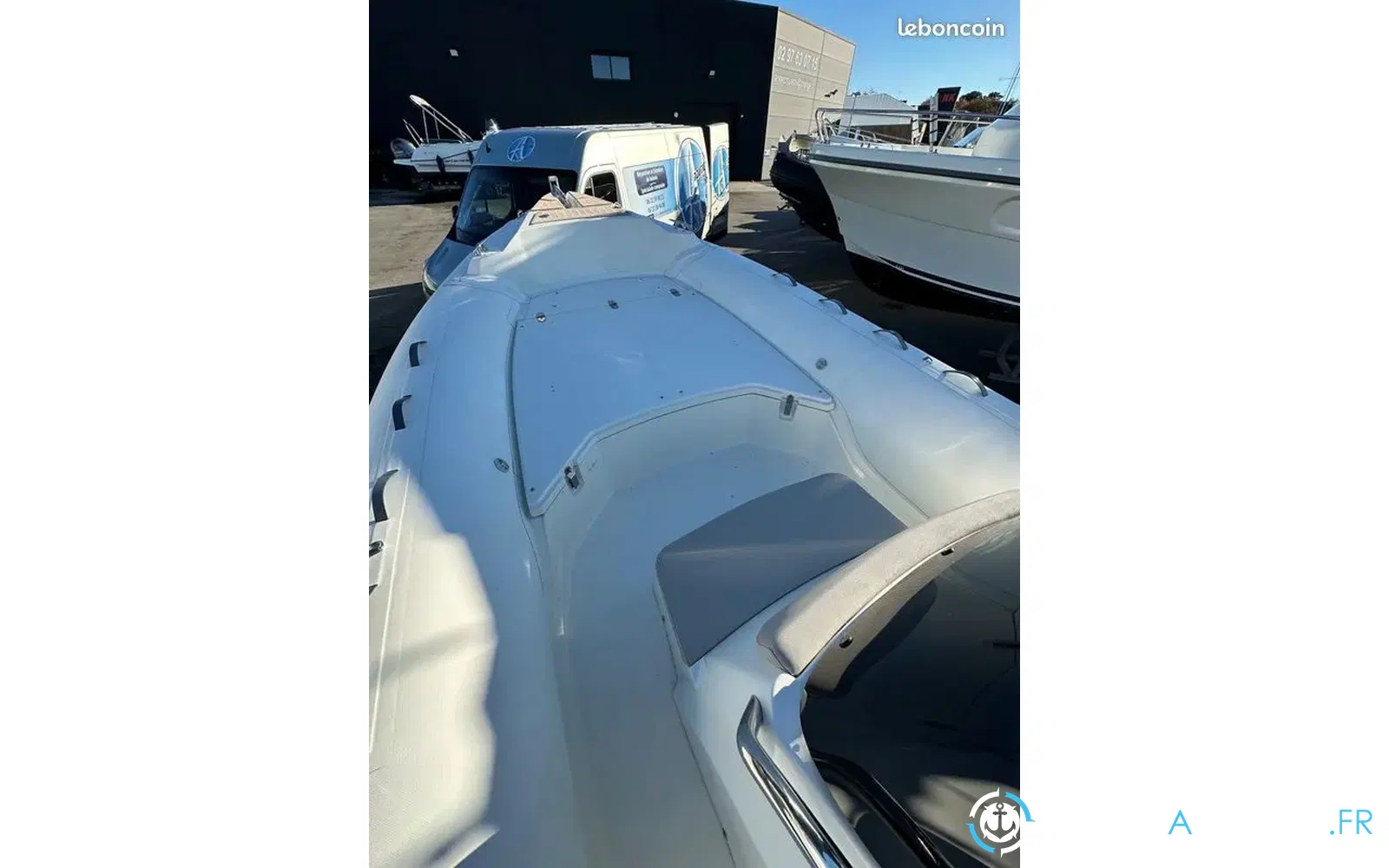 slider 1 Capelli Tempest 700 Open