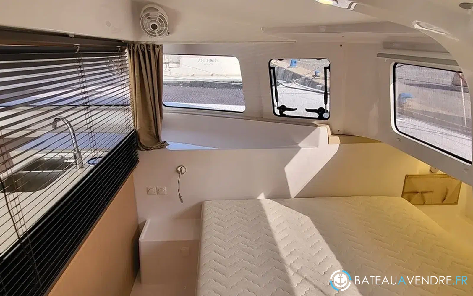 slider 33 Neel Trimarans 43 Performance
