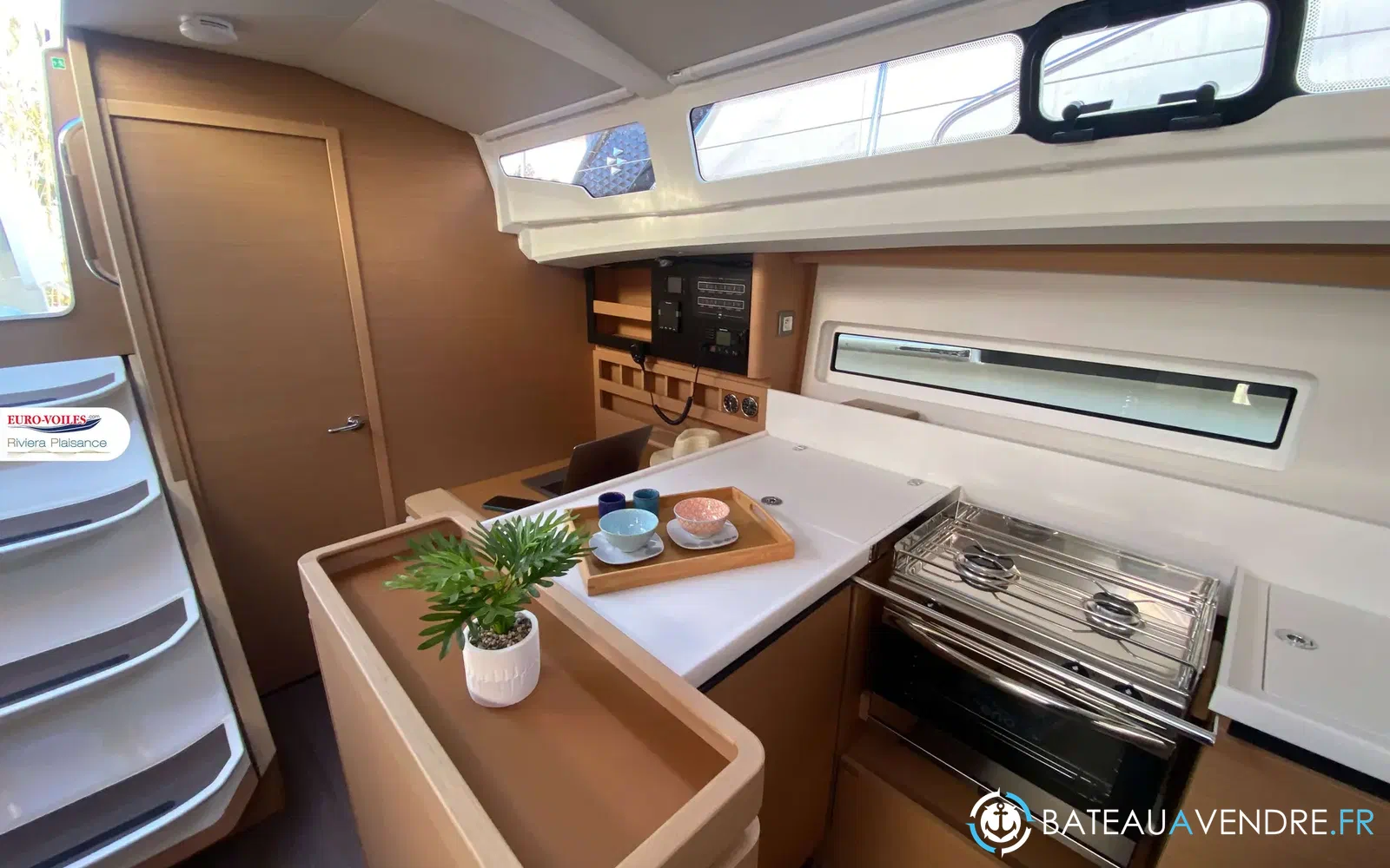 slider 13 Jeanneau Sun Odyssey 440