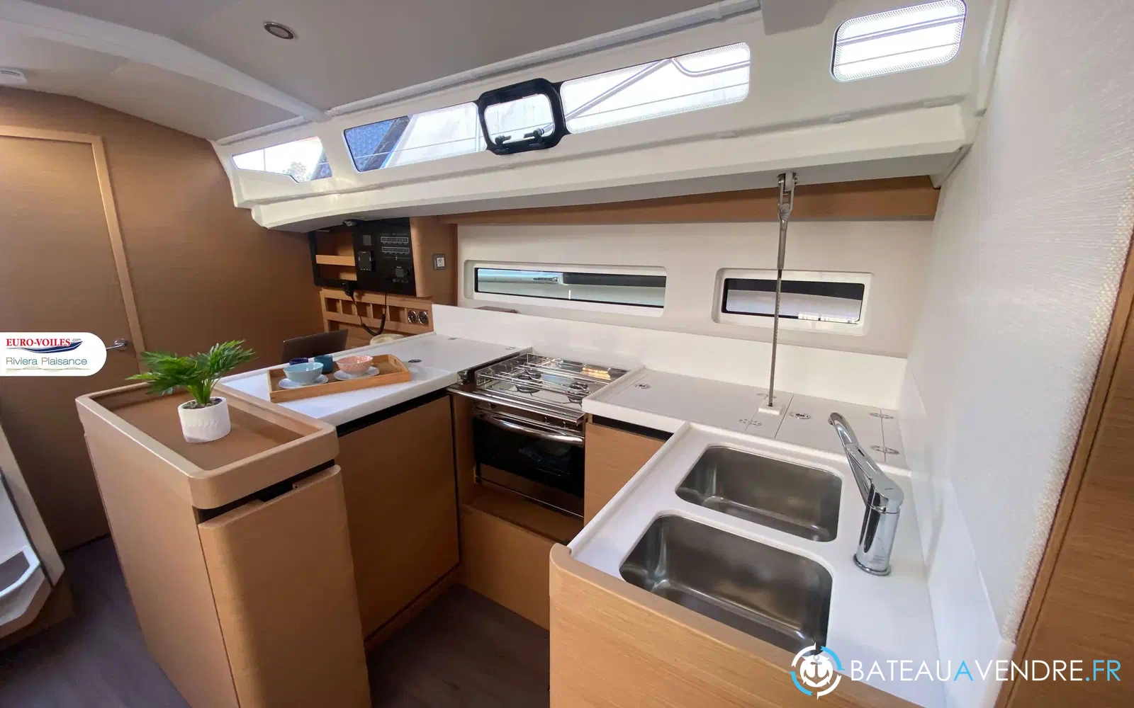 slider 14 Jeanneau Sun Odyssey 440