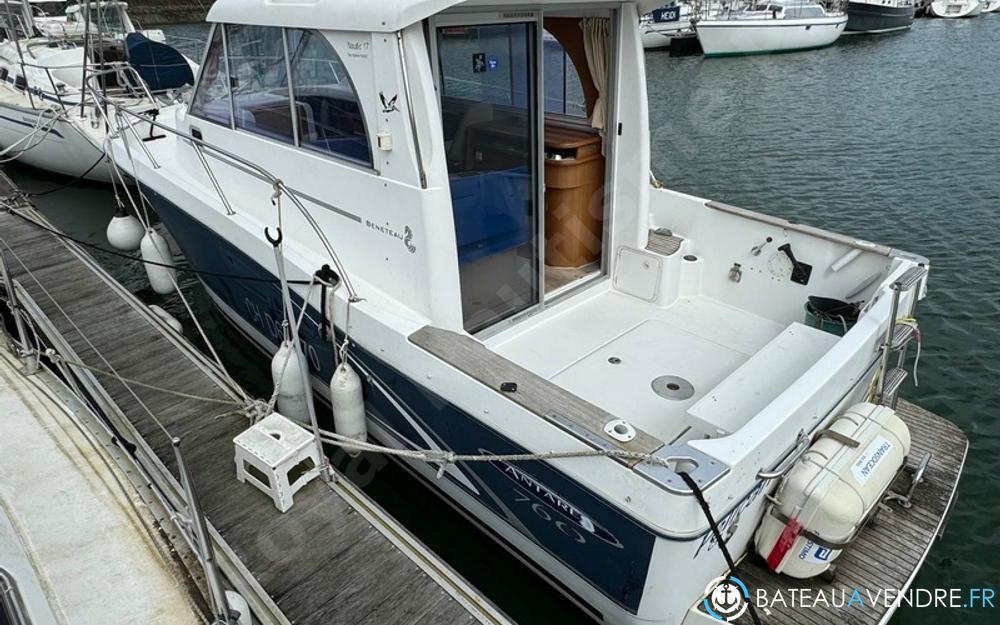 Beneteau Antares 760 photo 2