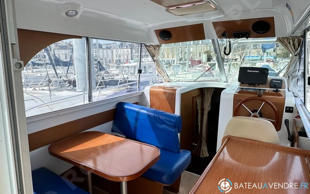 Beneteau Antares 760 photo 3