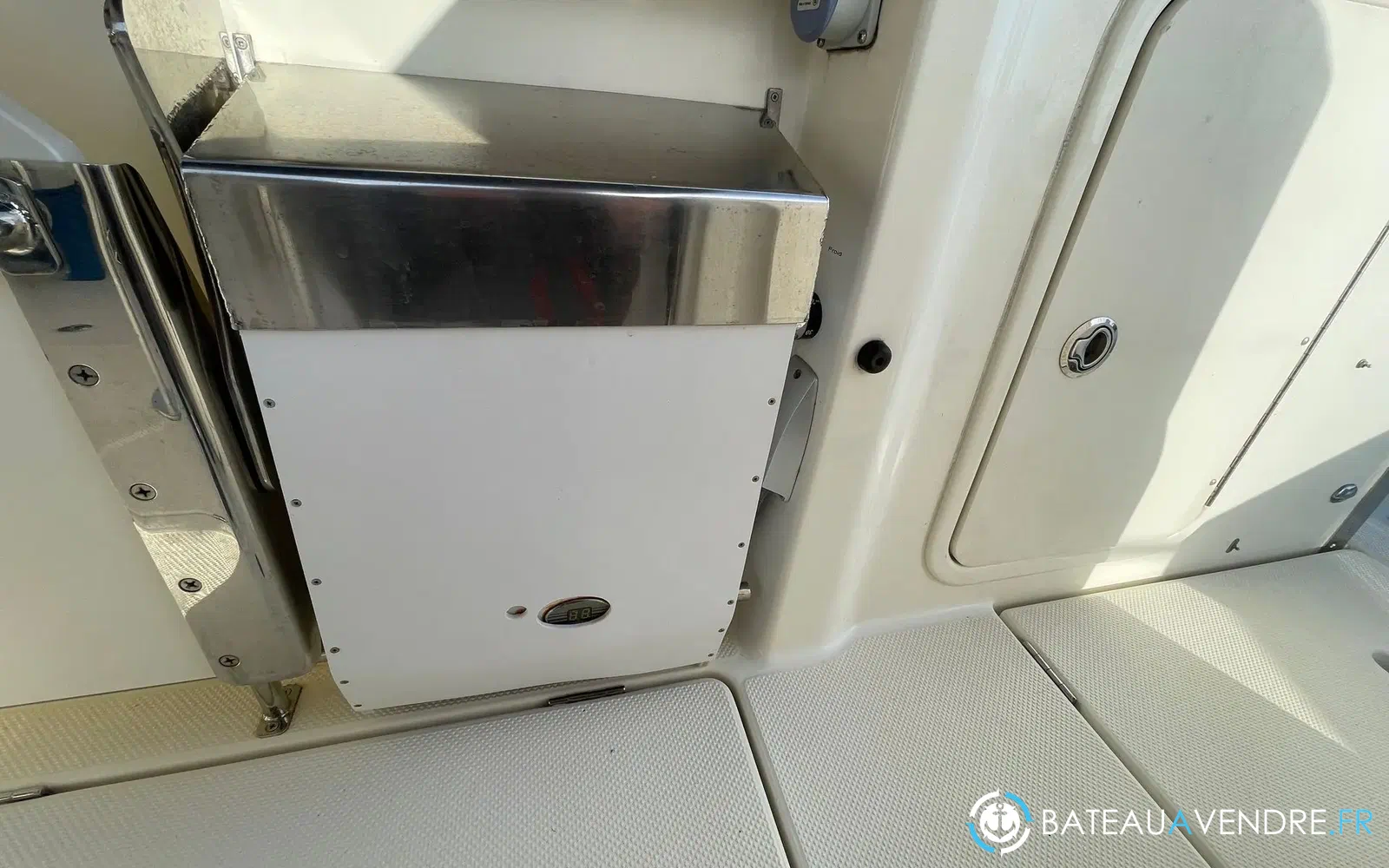 slider 25 Quicksilver 905 Pilothouse