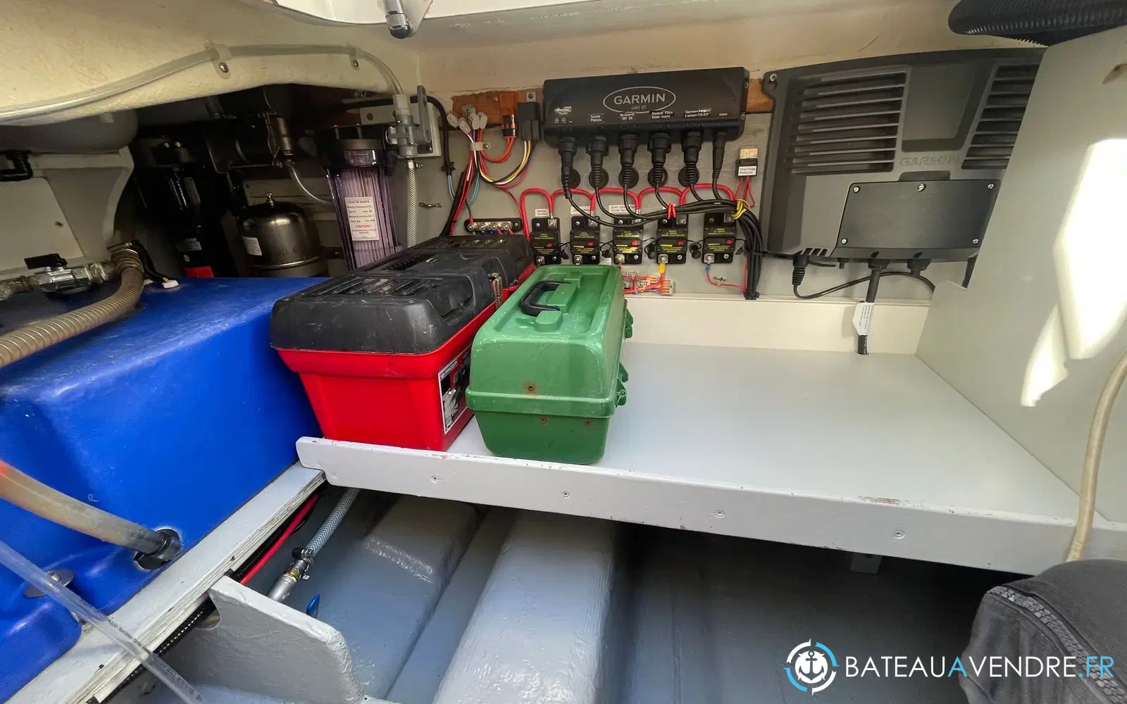 slider 36 Quicksilver 905 Pilothouse