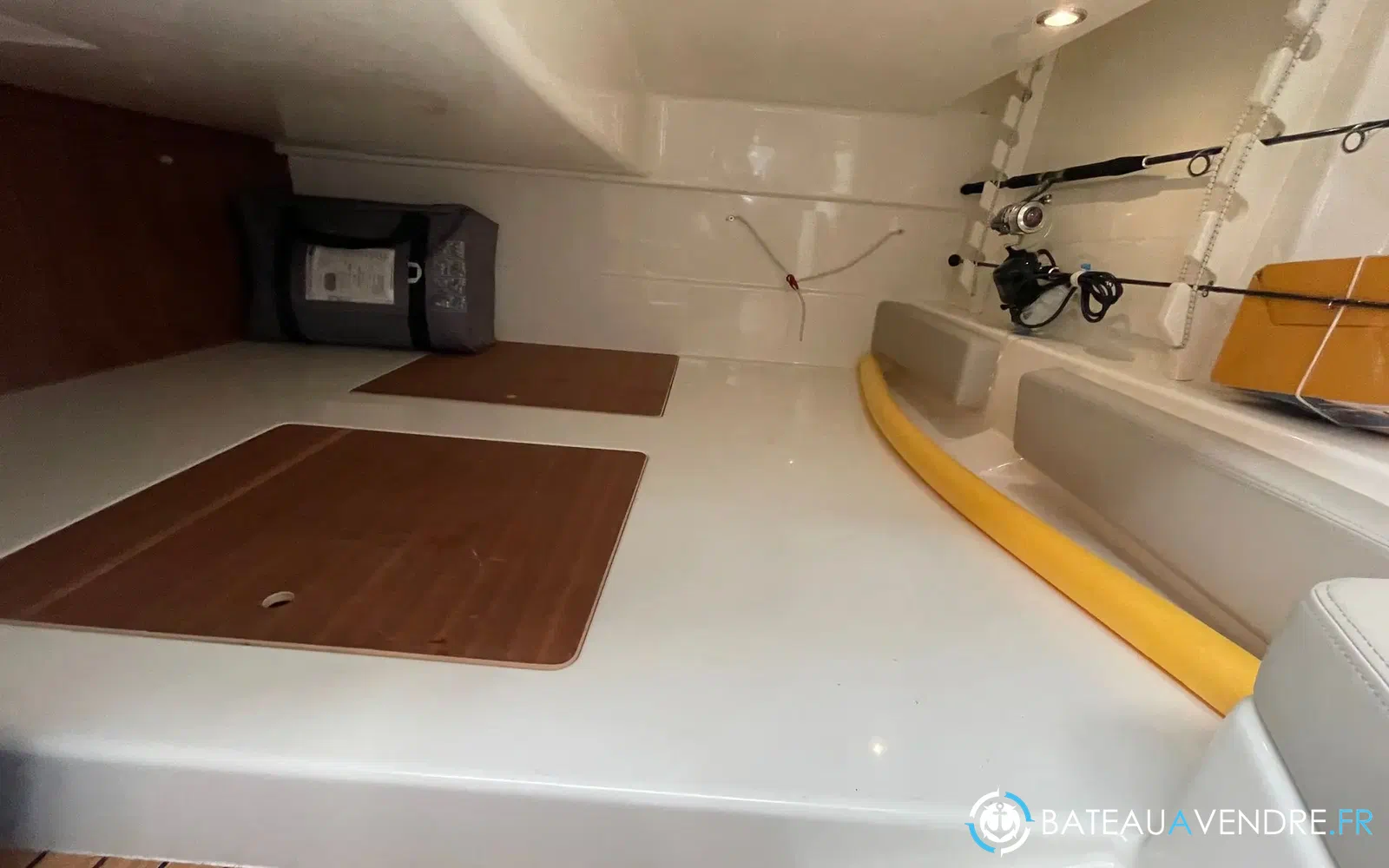 slider 21 Quicksilver 905 Pilothouse
