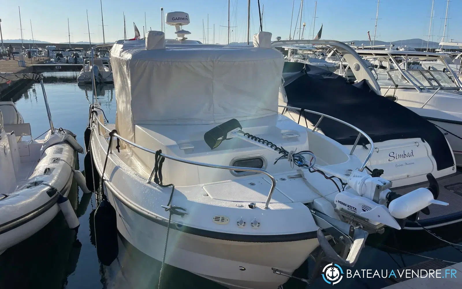 slider 2 Quicksilver 905 Pilothouse