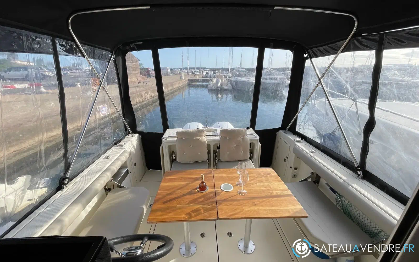 slider 7 Quicksilver 905 Pilothouse