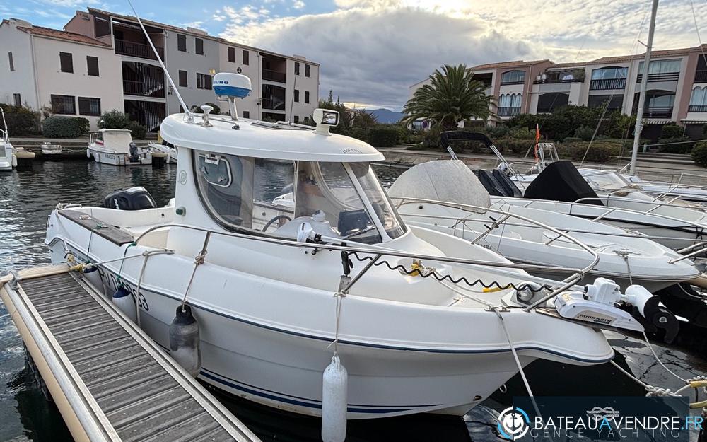 Quicksilver 640 Pilothouse photo 3