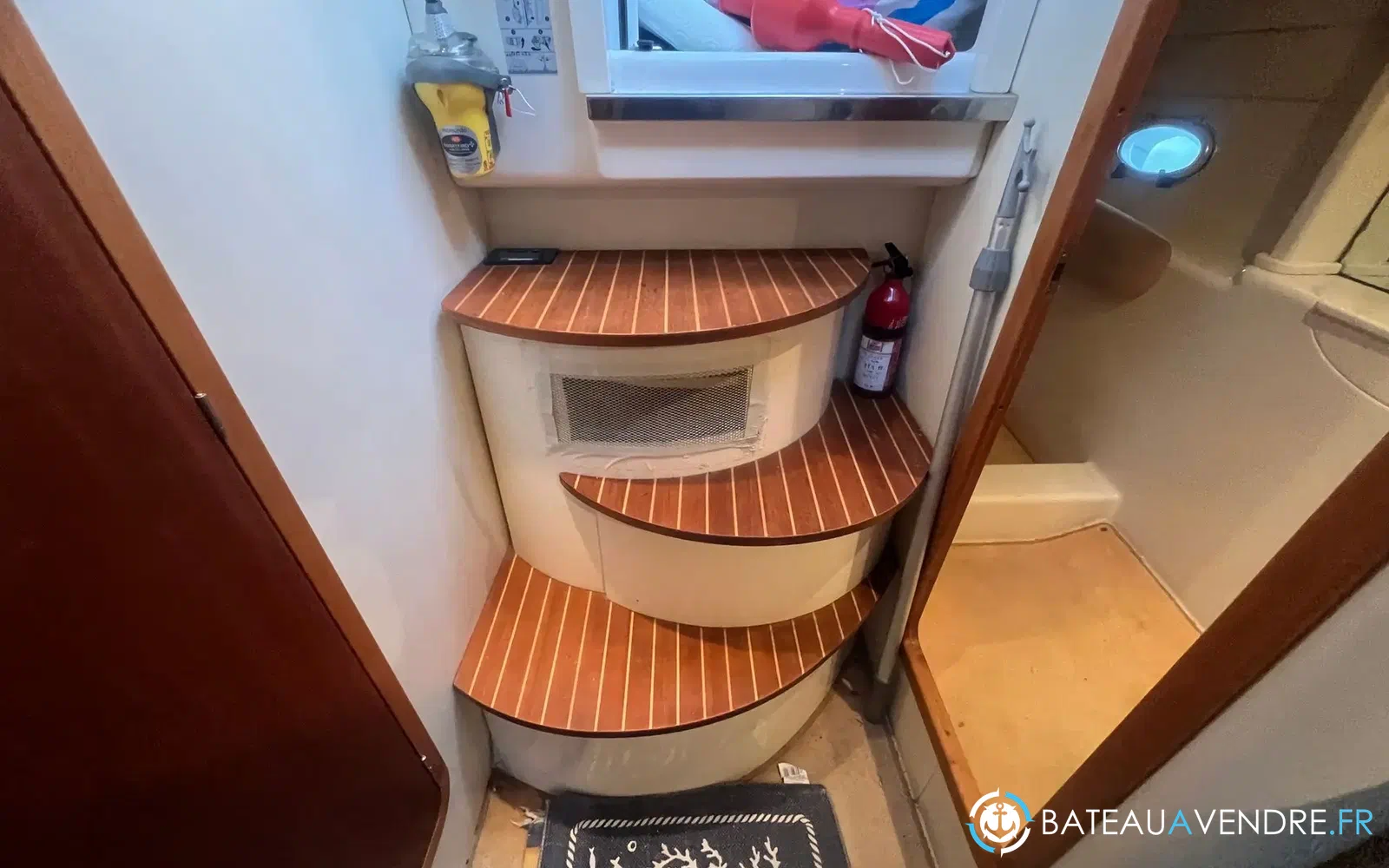 slider 38 Sessa Marine Oyster 30