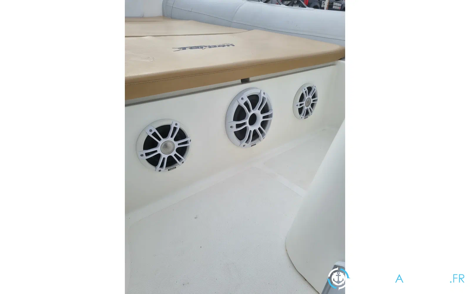 slider 5 Tarpon 790 Lx