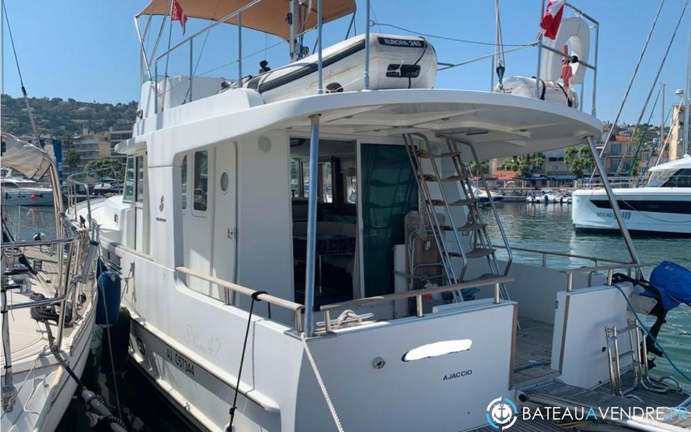 Beneteau Swift Trawler 42 photo 2