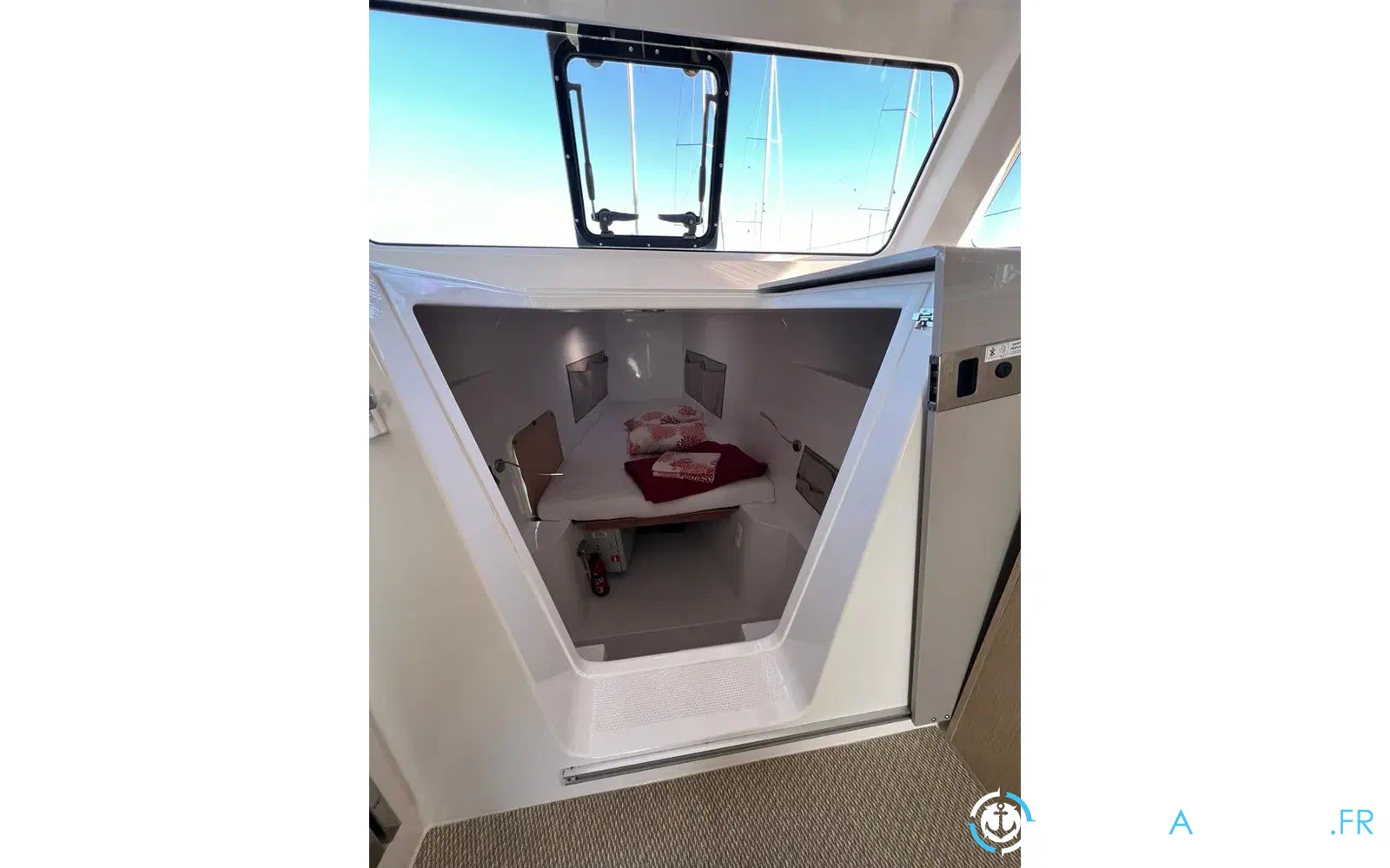 slider 10 Neel Trimarans Neel 43