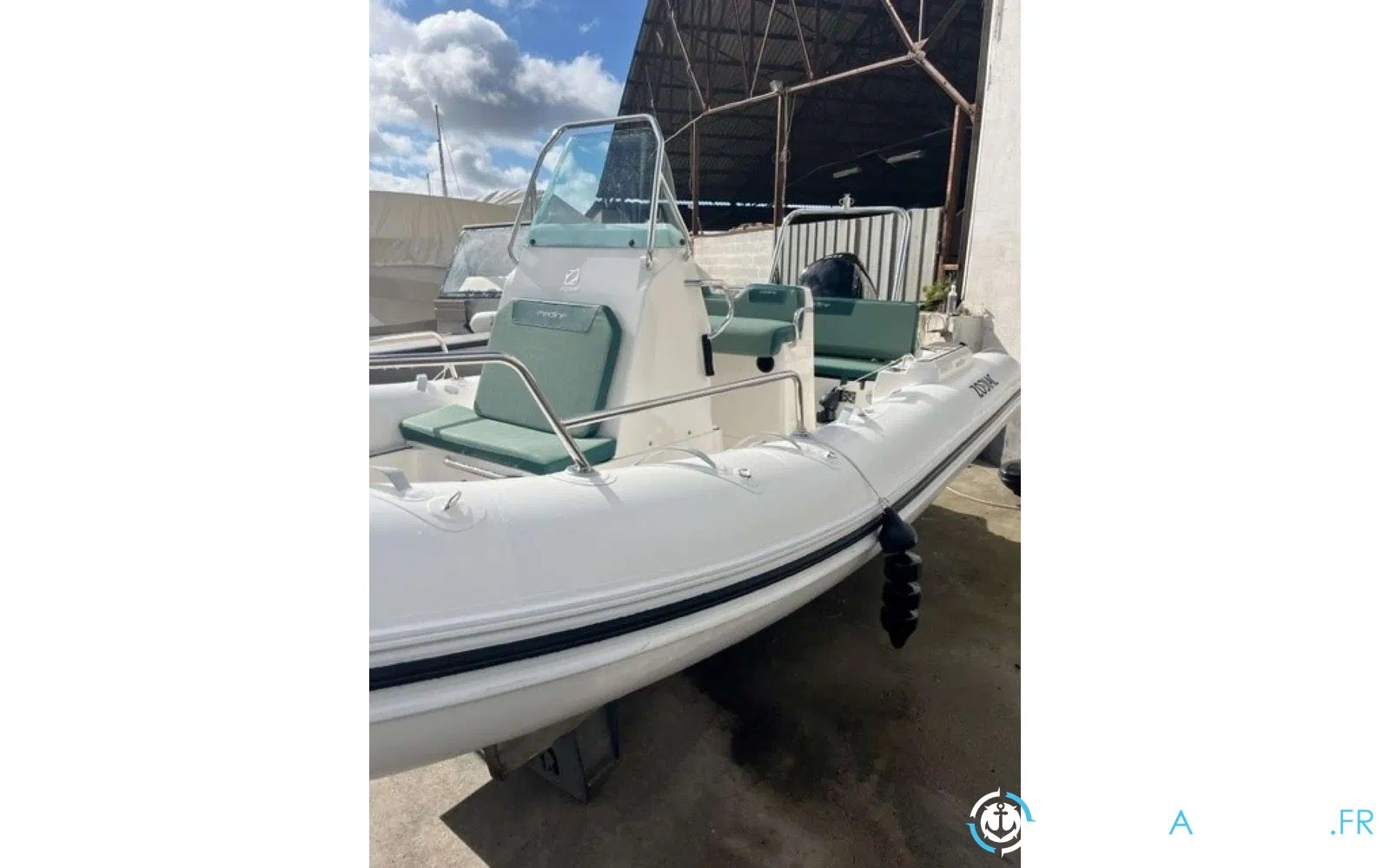 slider 1 Zodiac Medline 5.8