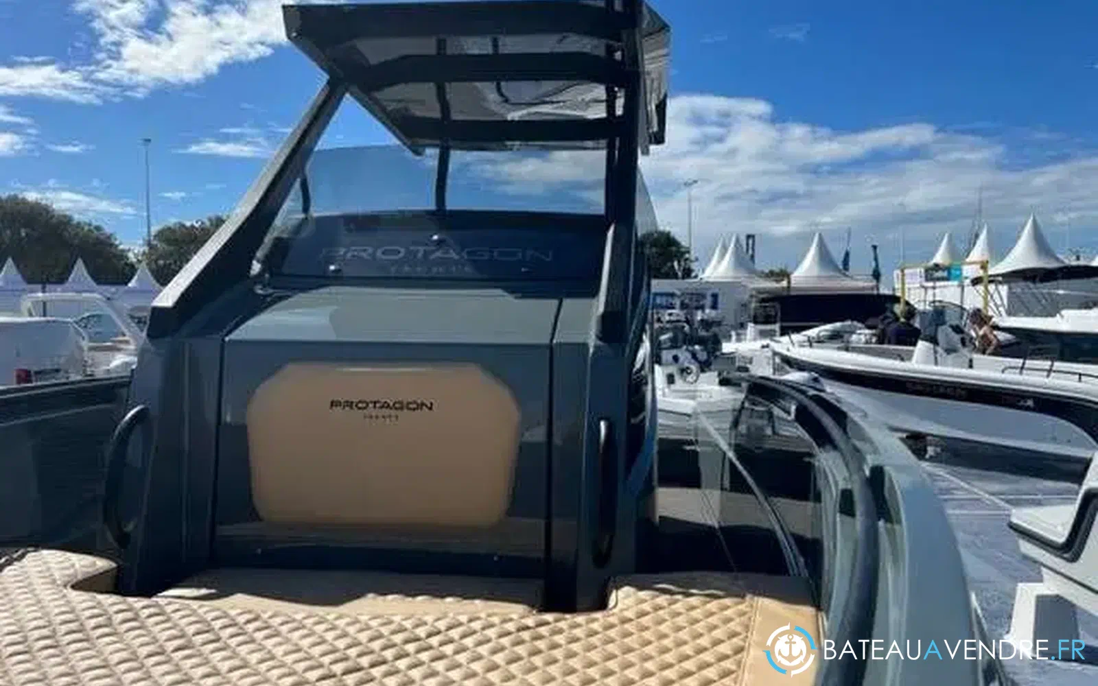 slider 11 Protagon 25