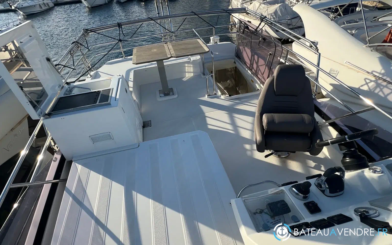 slider 4 Prestige Yachts 420 Fly
