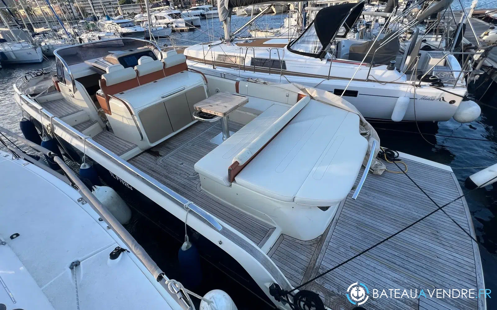 slider 10 Invictus 370 GT