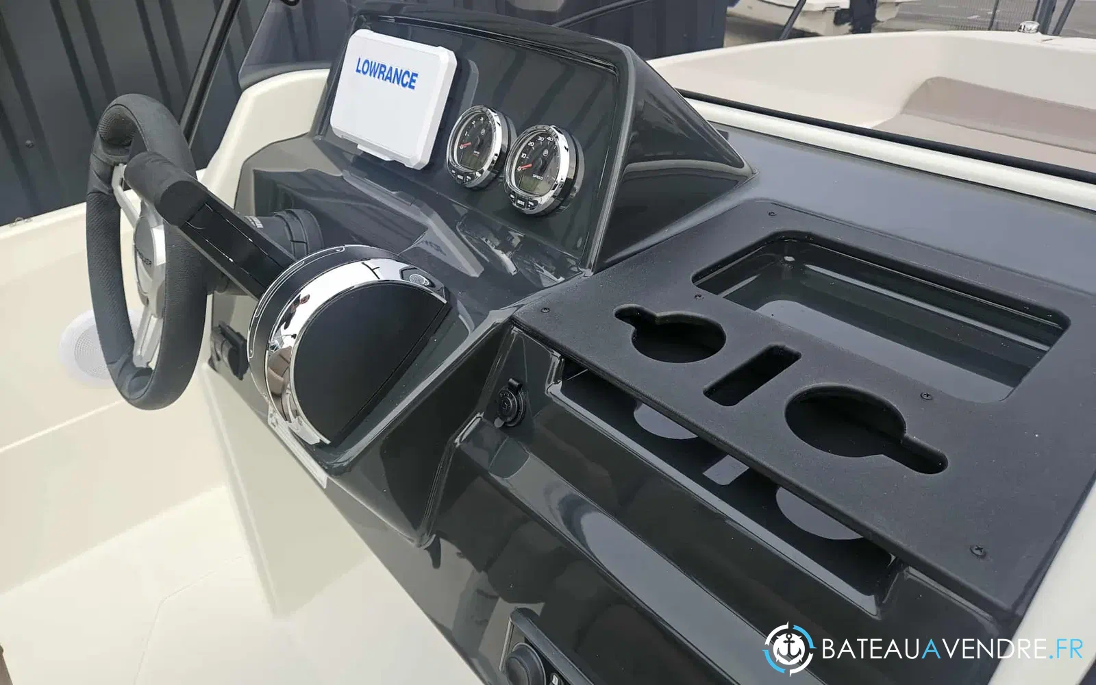 slider 19 Quicksilver Activ 605 Open