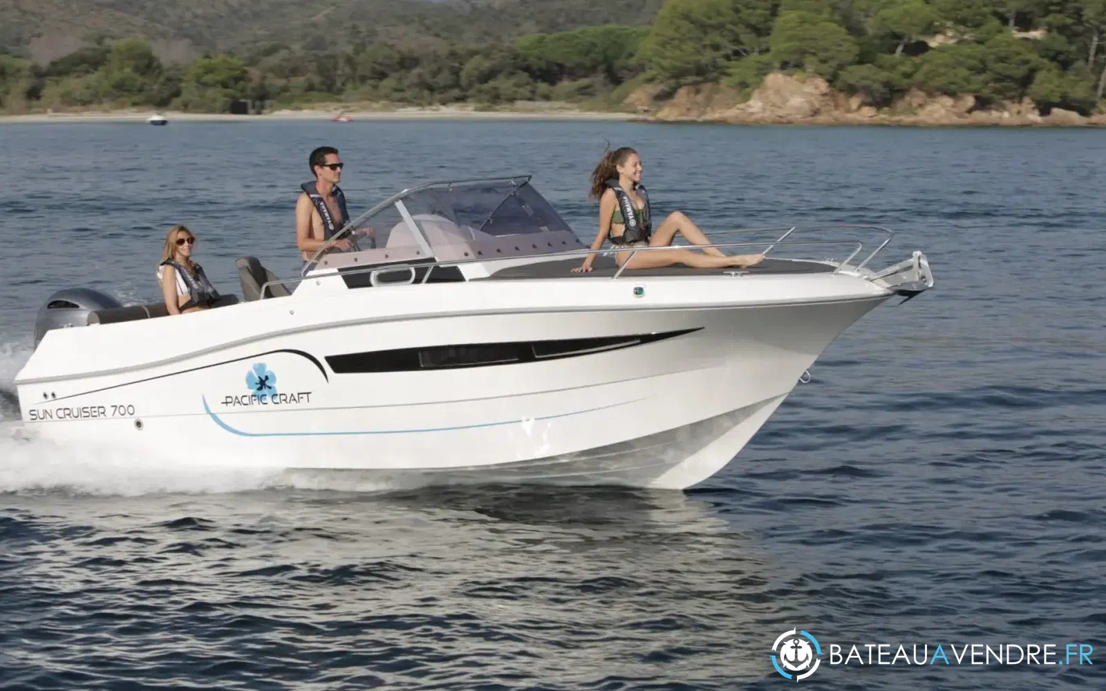 slider 14 Pacific Craft 700 SC