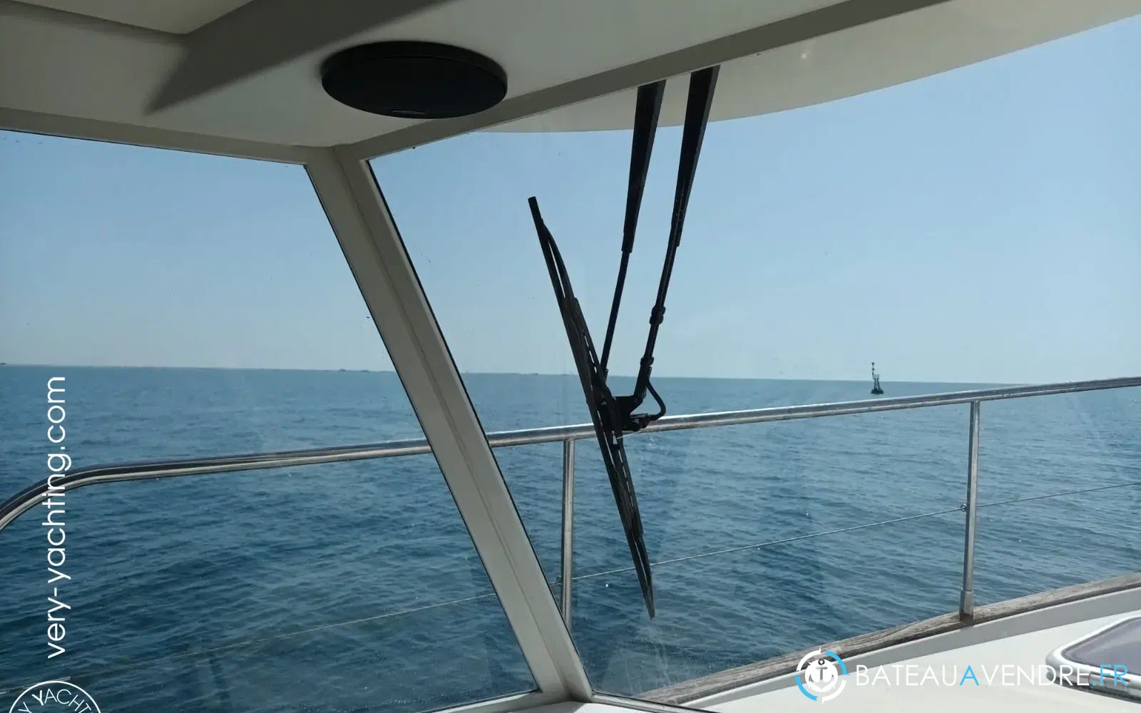 slider 10 Beneteau Swift Trawler 42