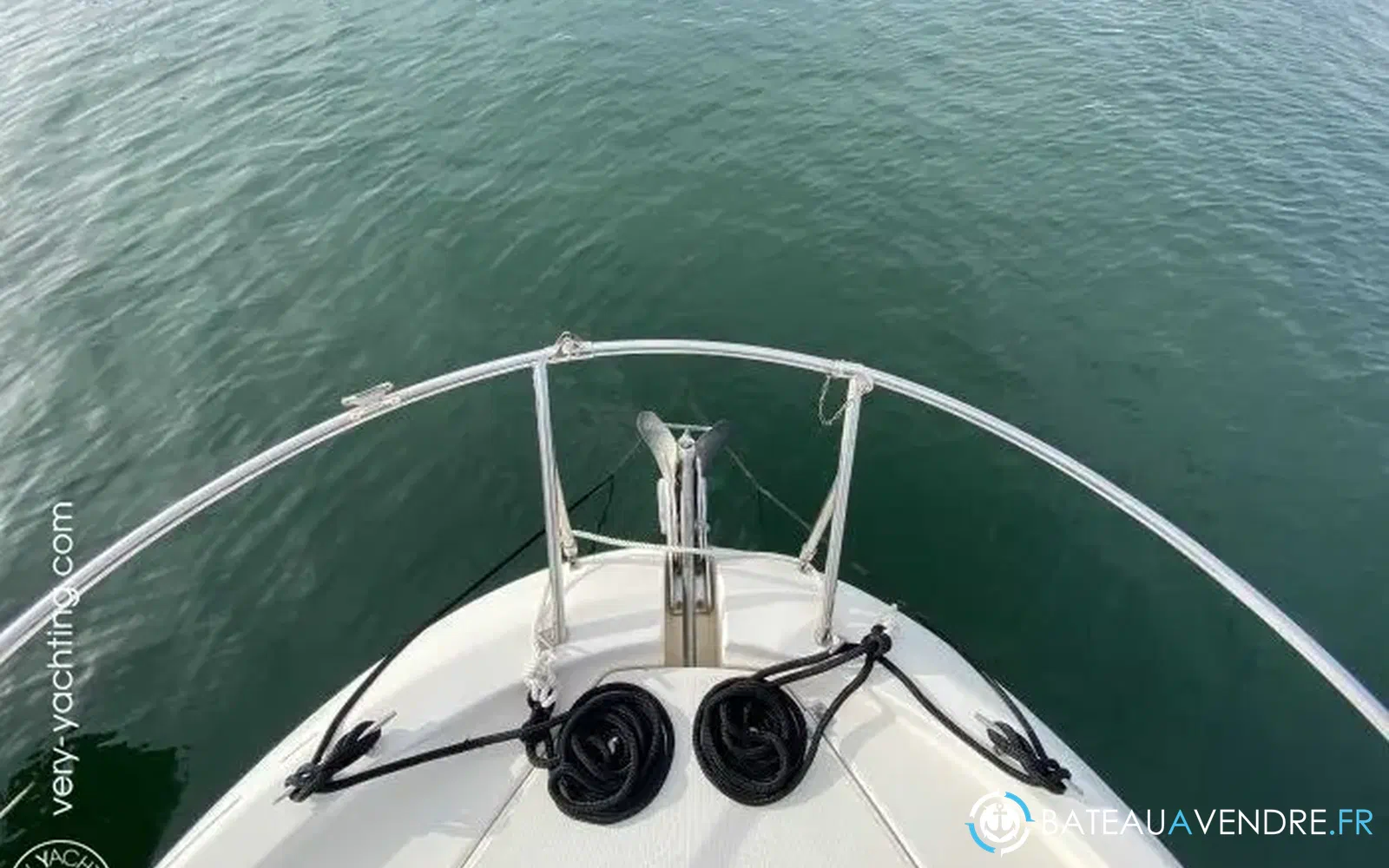 slider 8 Jeanneau Leader 805