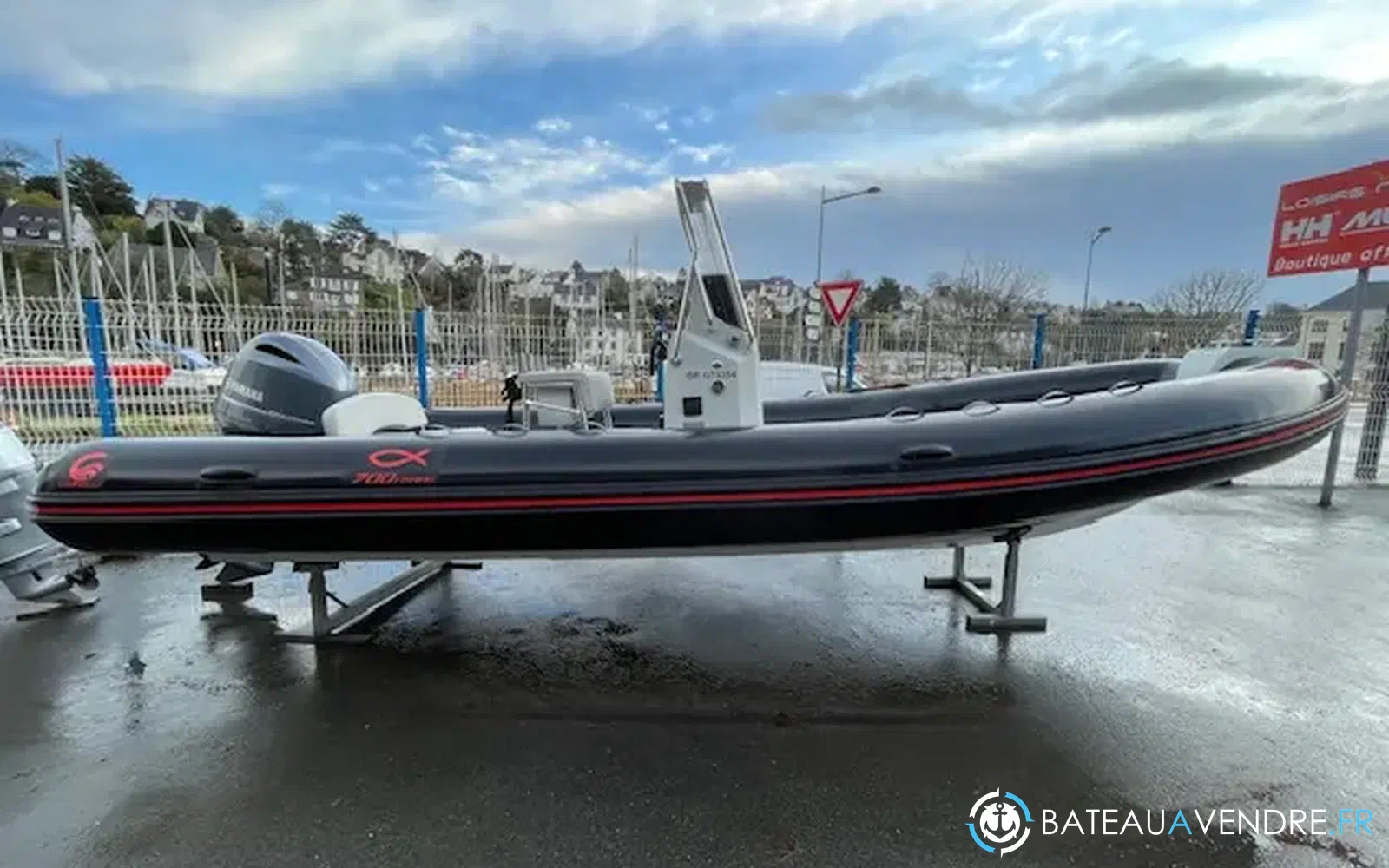 slider 1 Capelli Tempest 700