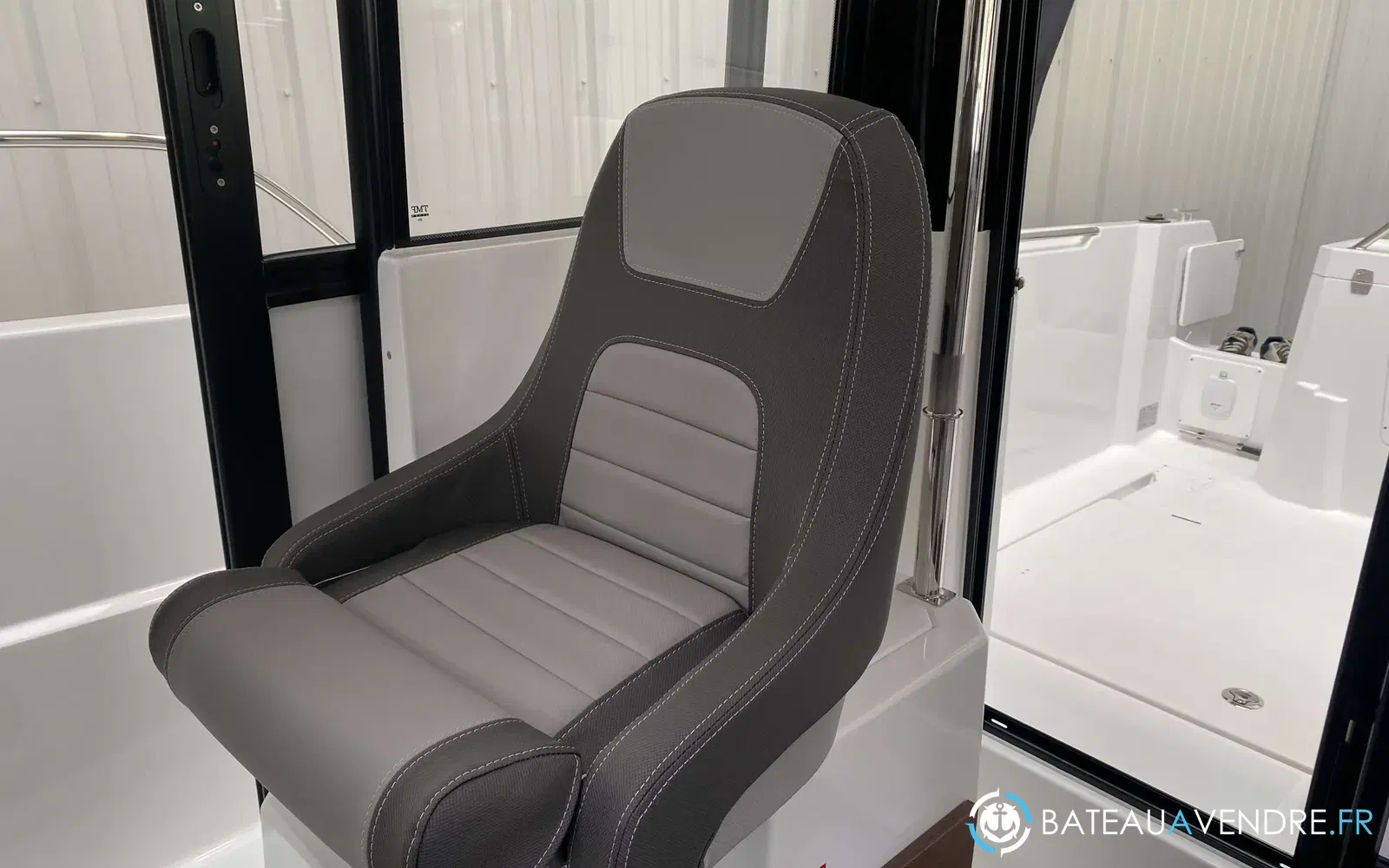 slider 10 Jeanneau Merry Fisher 695 Sport