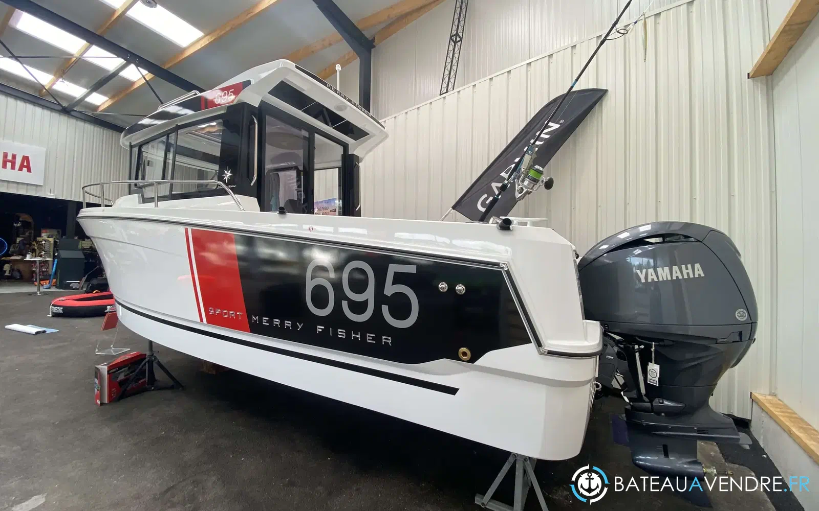 slider 2 Jeanneau Merry Fisher 695 Sport