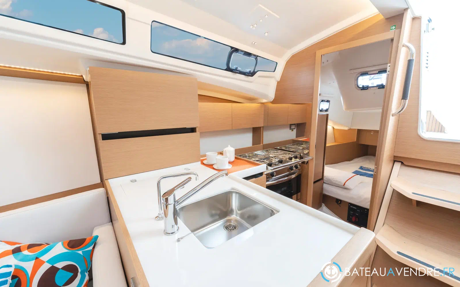slider 9 Jeanneau sun odyssey 350