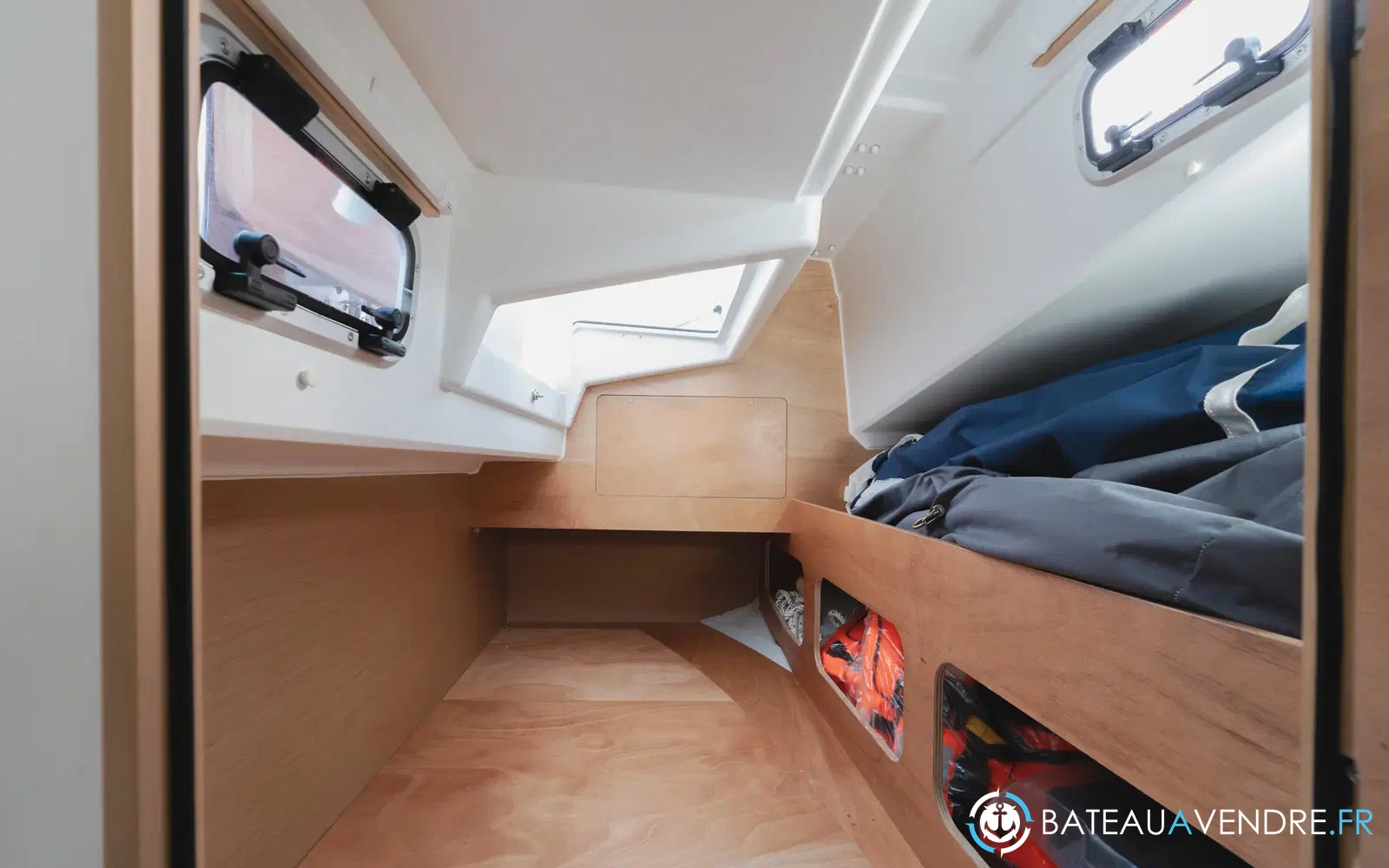 slider 15 Jeanneau sun odyssey 350
