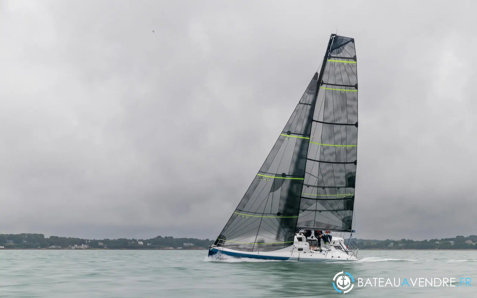 slider 11 Jeanneau Sun Fast 30