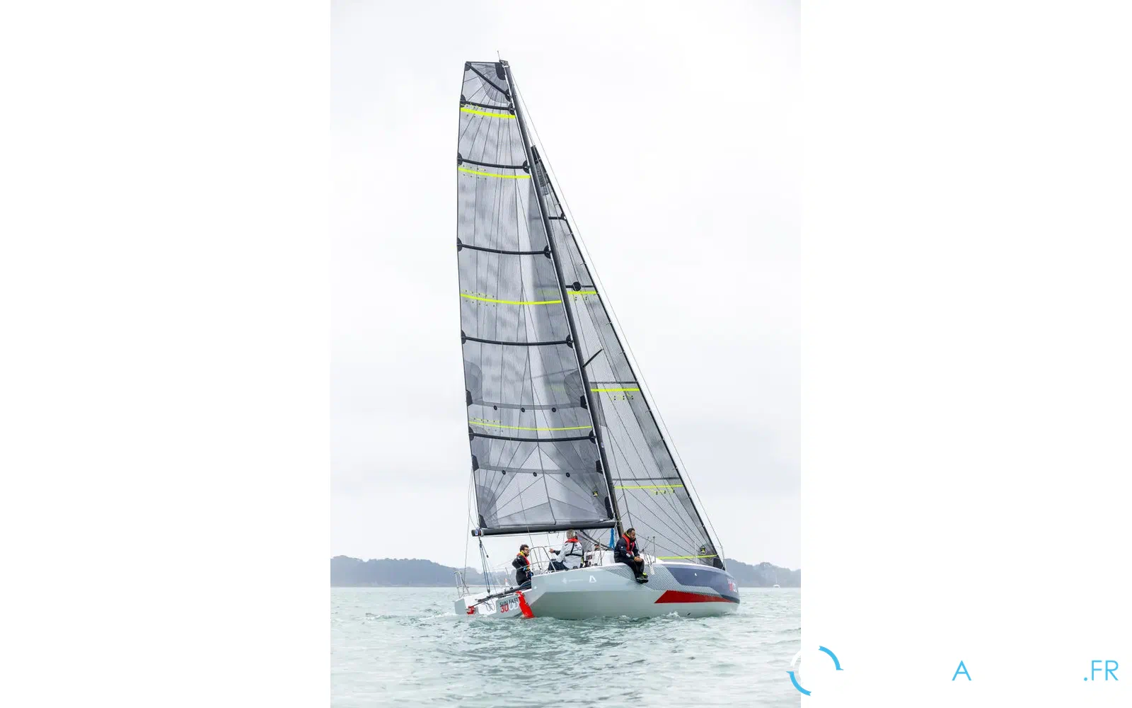 slider 12 Jeanneau Sun Fast 30