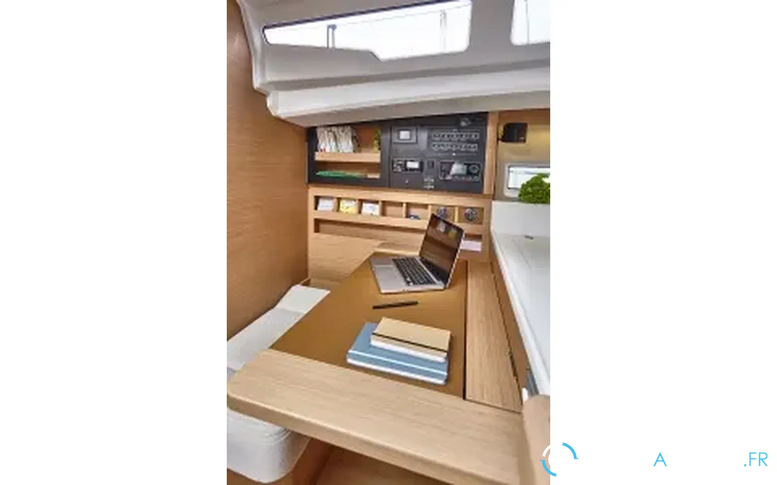 slider 11 Jeanneau Sun Odyssey 440