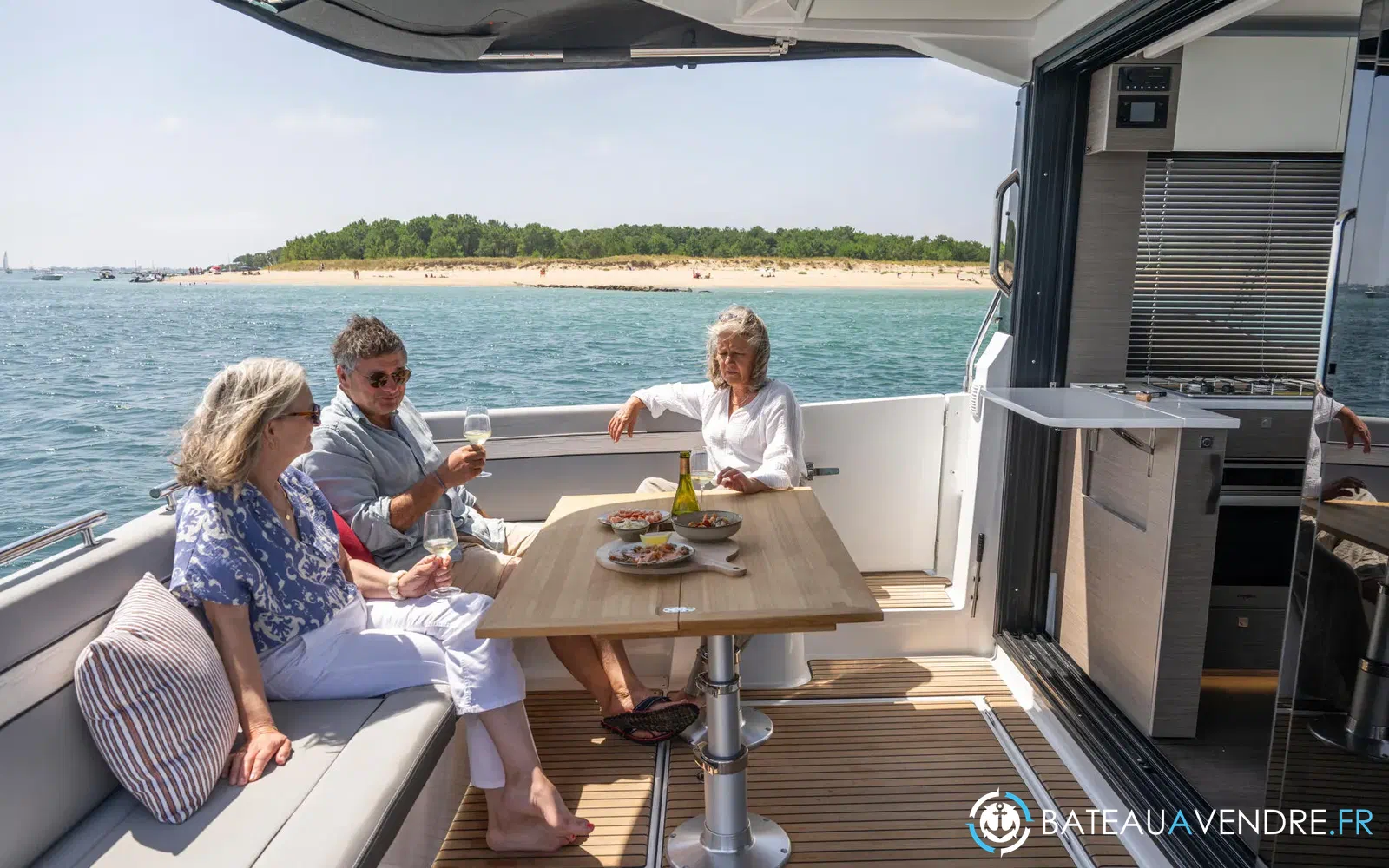 slider 19 Jeanneau Merry Fisher 1295 coupé