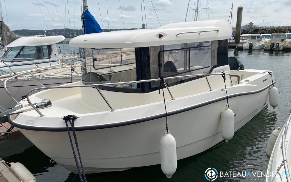 Quicksilver 675 Pilothouse photo 2