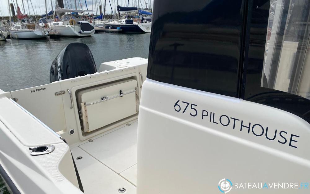 Quicksilver 675 Pilothouse photo 4