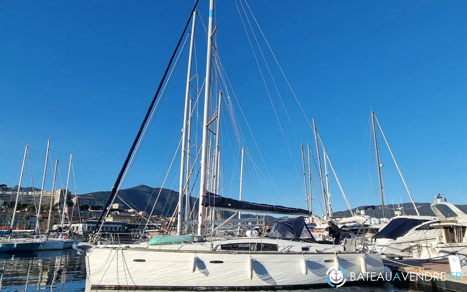 slider 0 Beneteau Oceanis 43