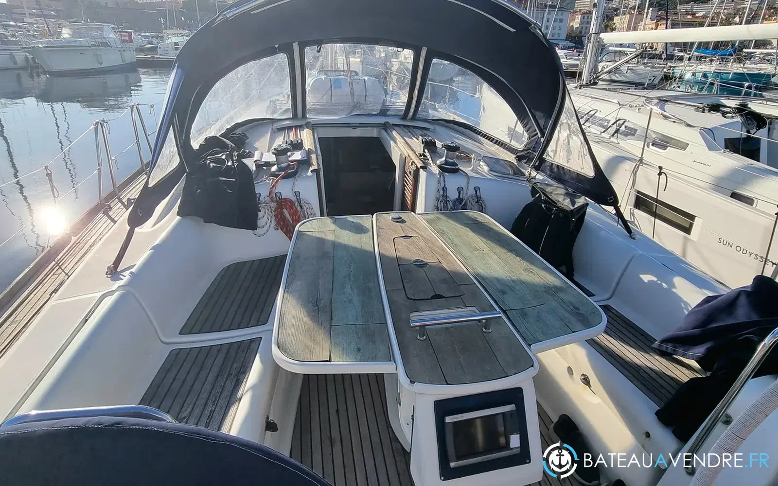 slider 2 Beneteau Oceanis 43