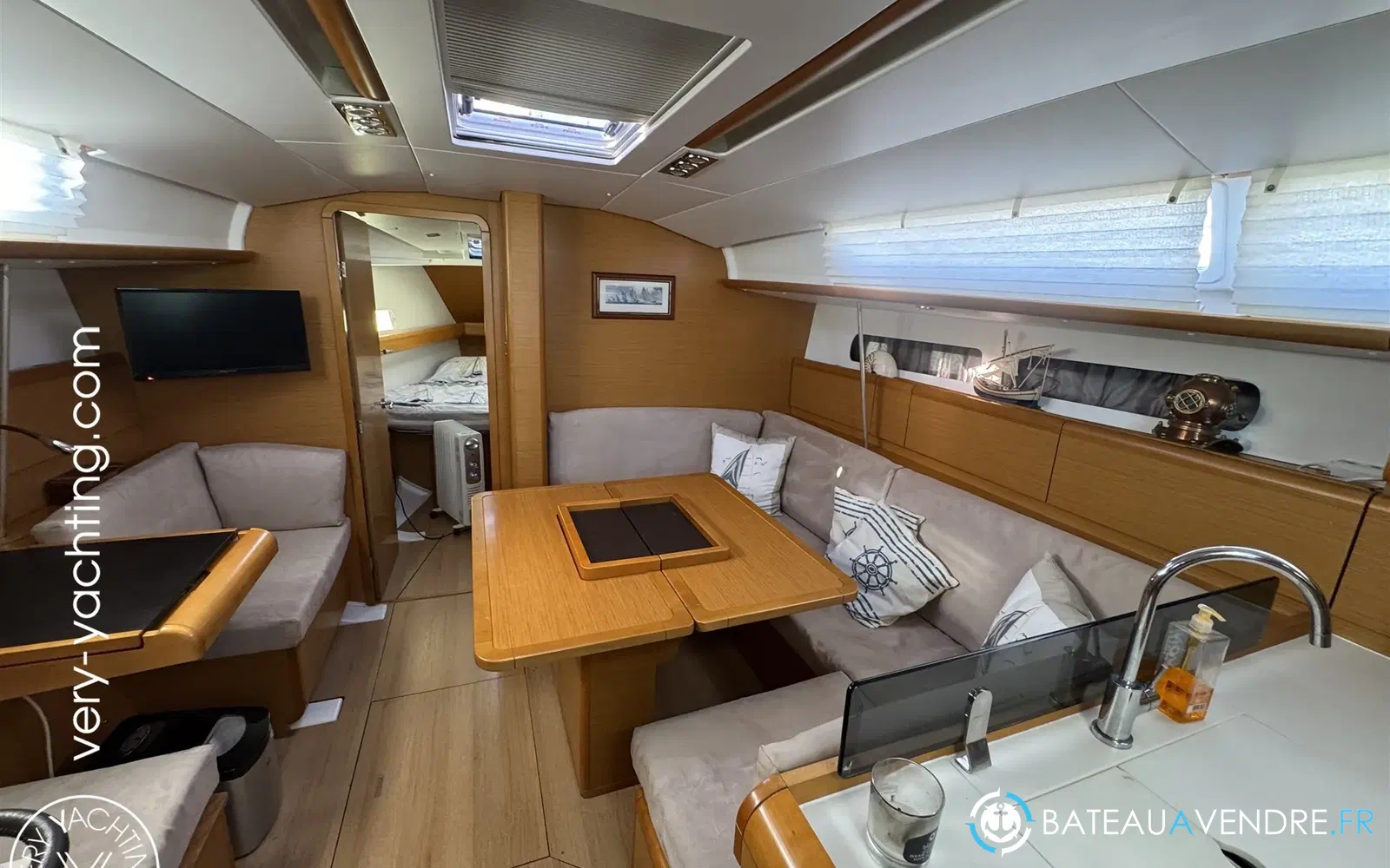 slider 10 Jeanneau Sun Odyssey 409