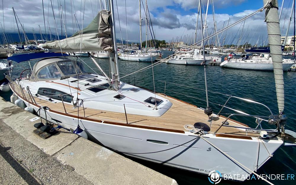 Beneteau Oceanis 43 photo 2